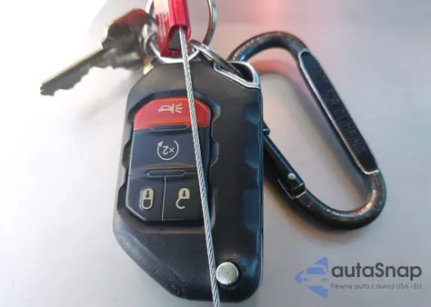 2018 Jeep Wrangler Unlimited Rubicon 4X4 z USA, uszkodzony, nr VIN 1C4HJXFN7JW176408